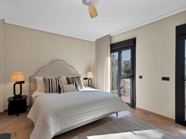 Villa con 3 Dormitorios  en Calahonda