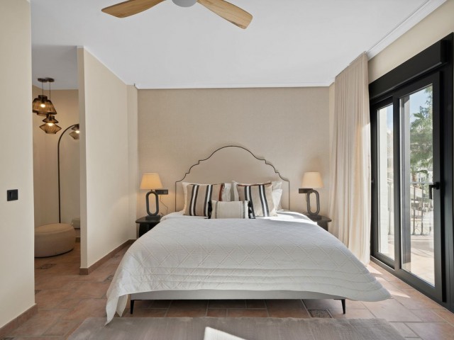 Villa con 3 Dormitorios  en Calahonda