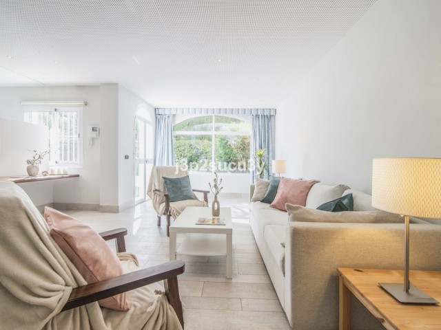 3 Soveroms Leilighet i Guadalmina Baja