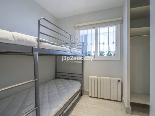 3 Soveroms Leilighet i Guadalmina Baja