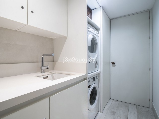 Appartement avec 3 Chambres  à Guadalmina Baja