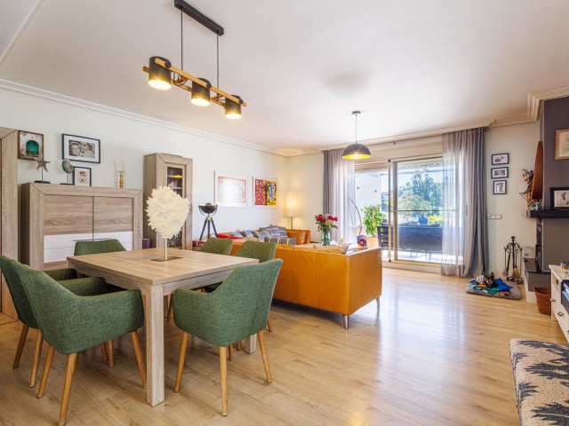 Maison mitoyenne avec 3 Chambres  à Estepona