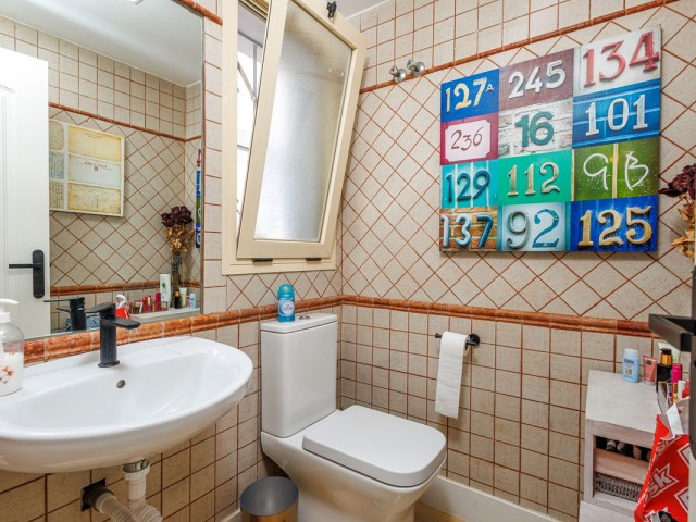 Maison mitoyenne avec 3 Chambres  à Estepona