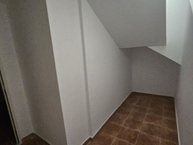 Adosado con 2 Dormitorios  en Doña Julia