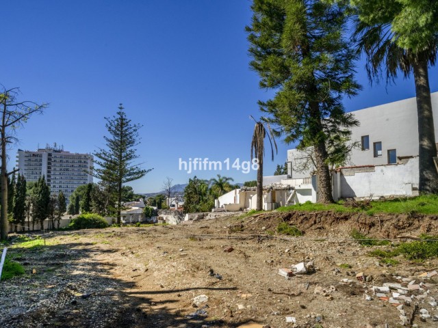  Tontti Nueva Andalucía