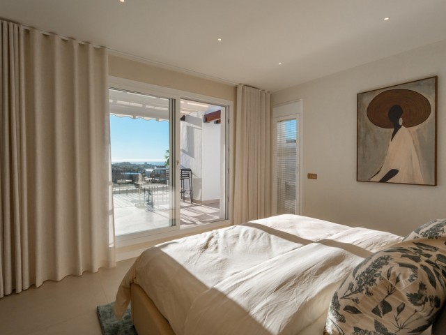 Apartamento con 3 Dormitorios  en Benahavís