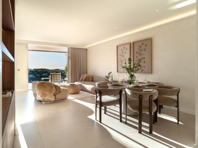 Apartamento con 3 Dormitorios  en Benahavís