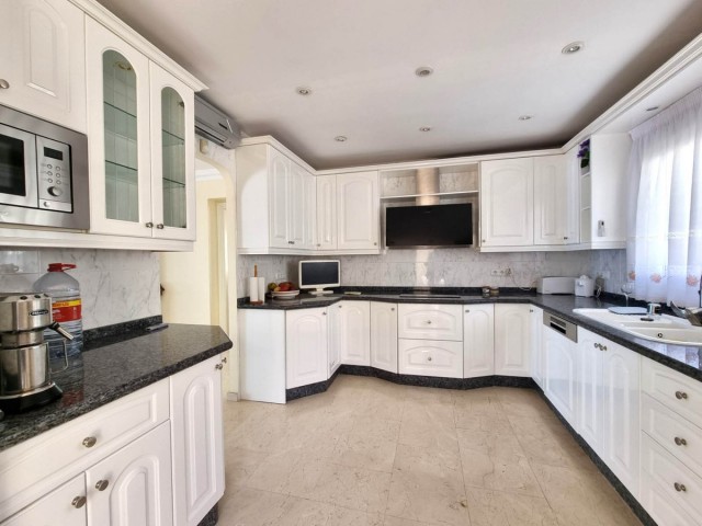 5 Schlafzimmer Villa in Benalmadena