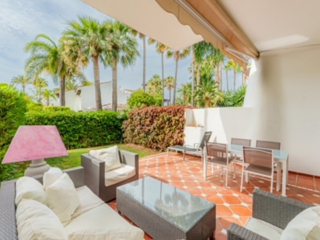 4 Schlafzimmer Reihenhaus in Estepona