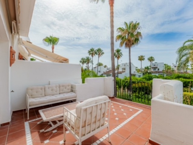 4 Schlafzimmer Reihenhaus in Estepona