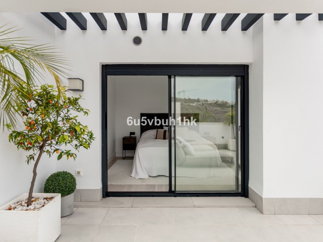 4 Soveroms Rekkehus i Estepona