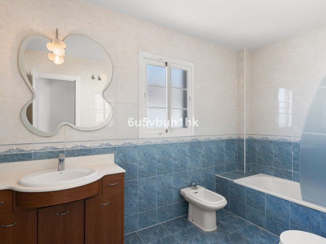 Maison mitoyenne avec 4 Chambres  à Campo Mijas