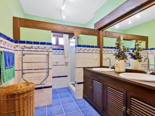 Villa avec 4 Chambres  à Mijas