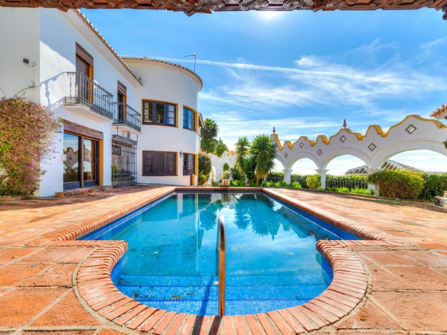 4 Schlafzimmer Villa in Mijas