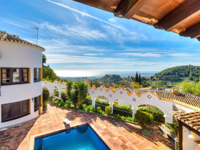 Villa avec 4 Chambres  à Mijas