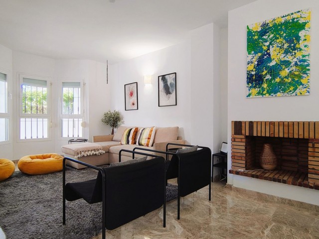 Appartement avec 3 Chambres  à Nueva Andalucía
