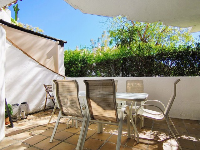 Appartement avec 3 Chambres  à Nueva Andalucía