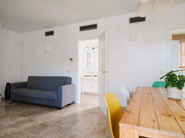 Appartement avec 3 Chambres  à Nueva Andalucía