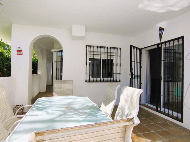 Appartement avec 3 Chambres  à Nueva Andalucía
