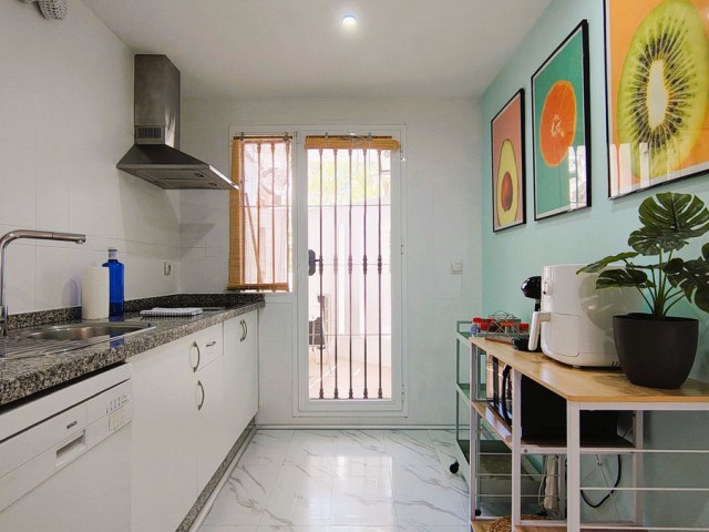 Appartement avec 3 Chambres  à Nueva Andalucía