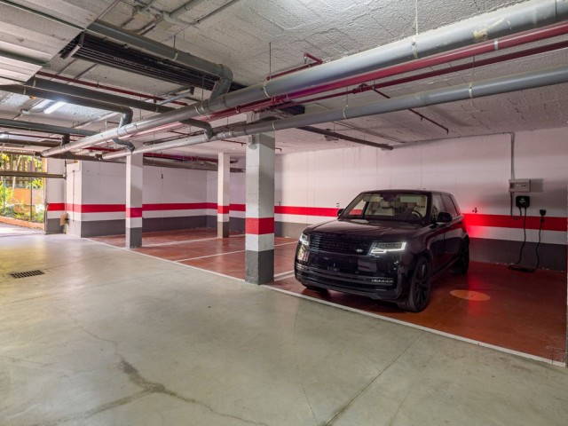 4 Schlafzimmer Apartment in Nueva Andalucía