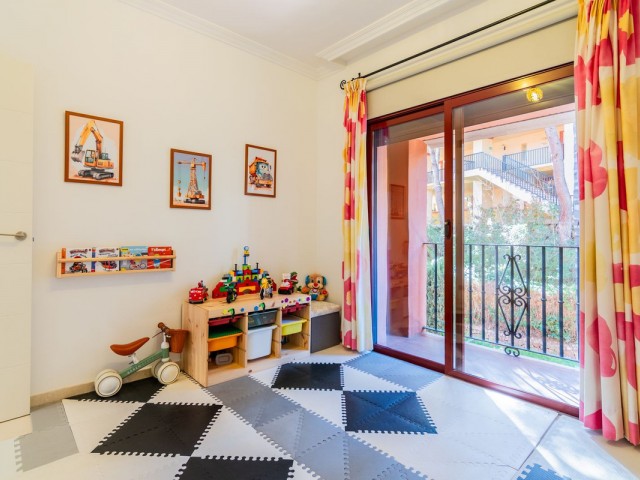 3 Bedrooms Apartment in Elviria