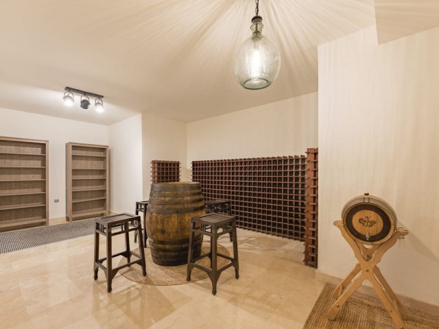 6 Schlafzimmer Villa in Nueva Andalucía