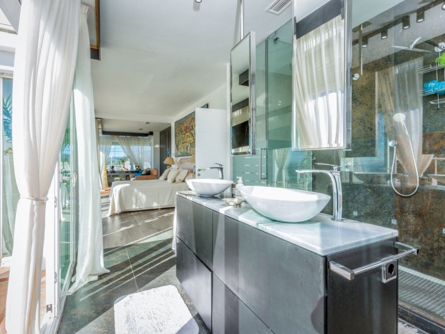 6 Schlafzimmer Villa in Estepona