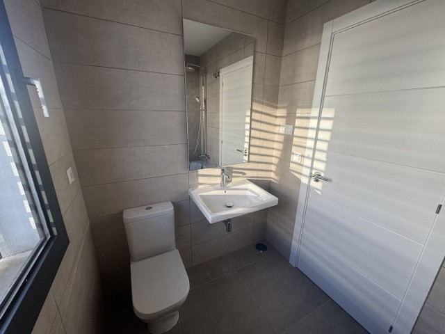 Maison mitoyenne avec 4 Chambres  à Riviera del Sol