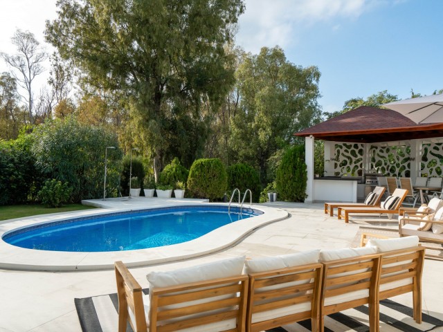 Villa avec 4 Chambres  à Benahavís