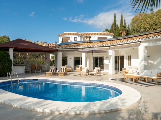 Villa avec 4 Chambres  à Benahavís