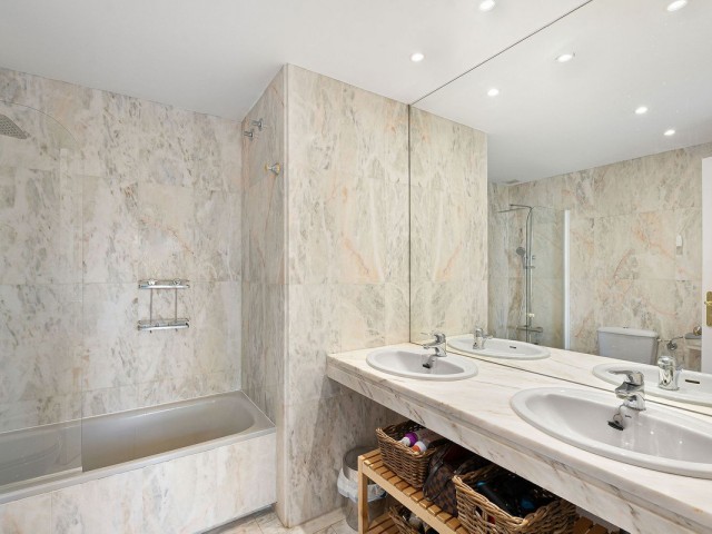 3 Schlafzimmer Reihenhaus in Nueva Andalucía