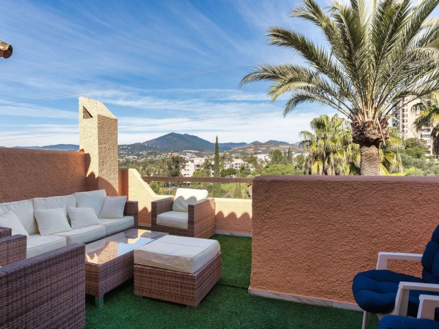 3 Schlafzimmer Reihenhaus in Nueva Andalucía