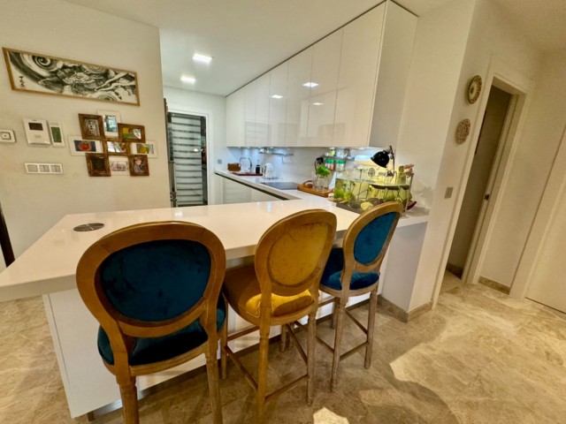 2 Schlafzimmer Apartment in Marbella