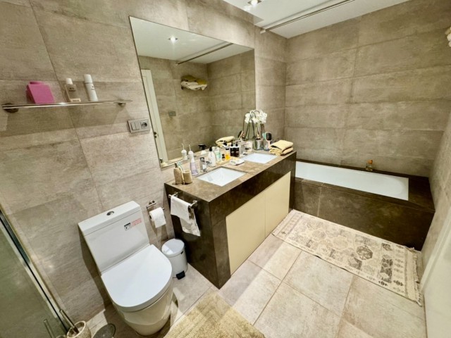 2 Schlafzimmer Apartment in Marbella