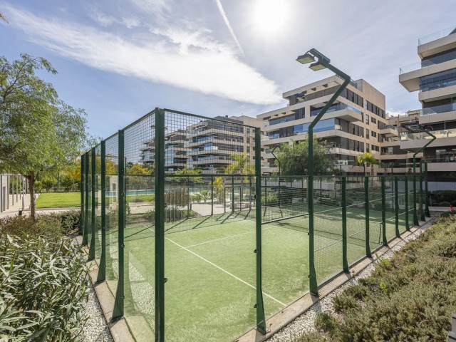 Apartamento con 3 Dormitorios  en Málaga