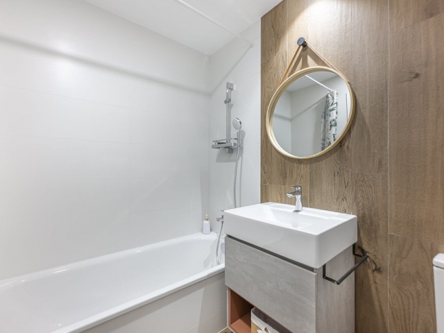 Apartamento con 3 Dormitorios  en Málaga