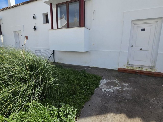 Reihenhaus, Doña Julia, R5315212