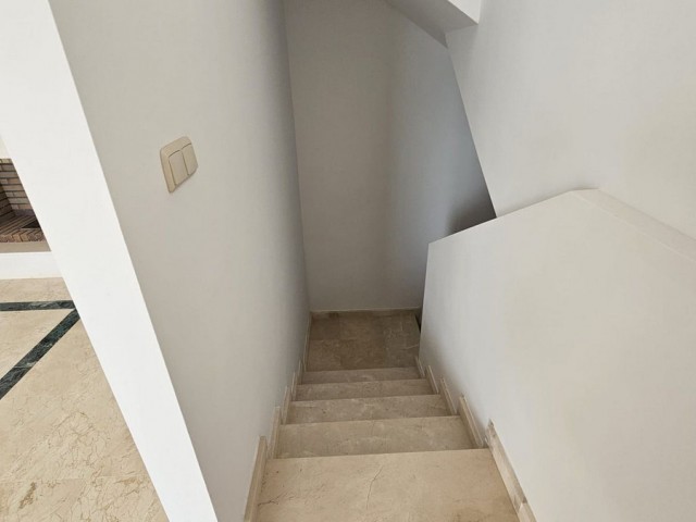 2 Slaapkamer Rijtjeshuis in Doña Julia