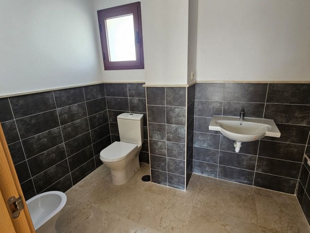 2 Slaapkamer Rijtjeshuis in Doña Julia