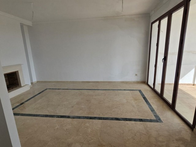 2 Schlafzimmer Reihenhaus in Doña Julia