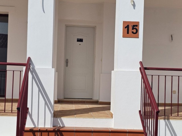 2 Slaapkamer Rijtjeshuis in Doña Julia