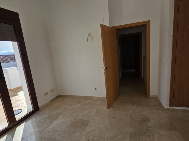 2 Slaapkamer Rijtjeshuis in Doña Julia