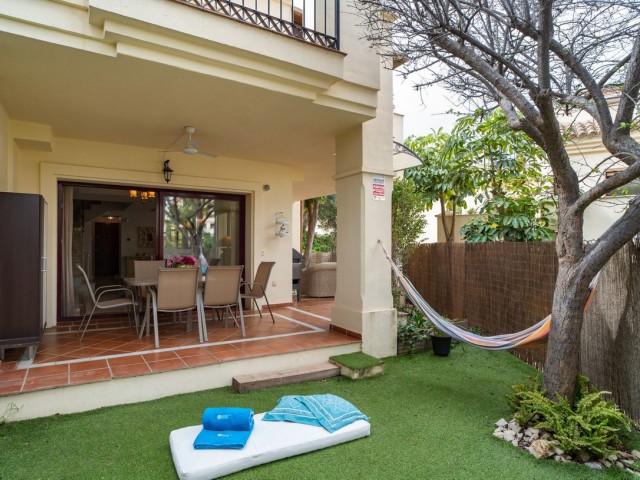 4 Schlafzimmer Reihenhaus in Nueva Andalucía