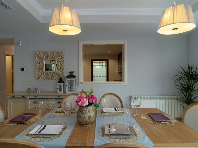 4 Schlafzimmer Reihenhaus in Nueva Andalucía