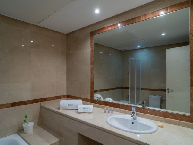 4 Schlafzimmer Reihenhaus in Nueva Andalucía