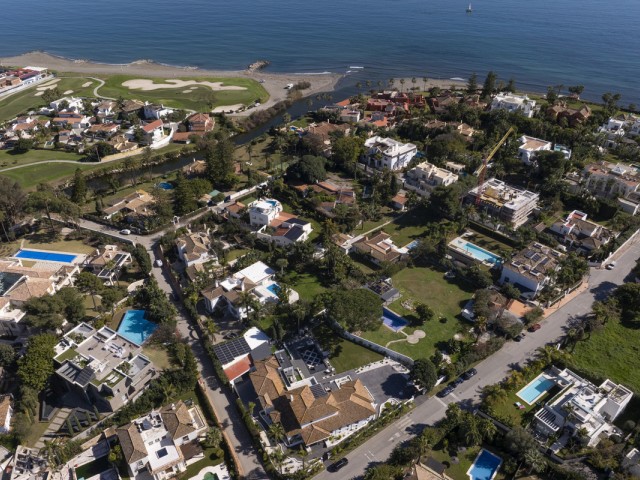 5 Schlafzimmer Villa in Estepona