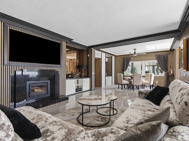 5 Schlafzimmer Villa in Estepona