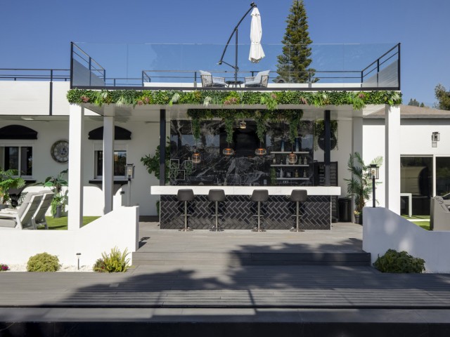 5 Schlafzimmer Villa in Estepona