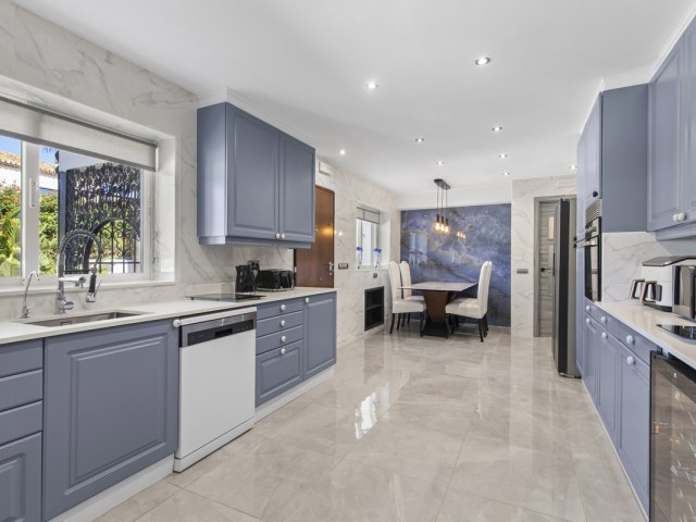 5 Schlafzimmer Villa in Estepona
